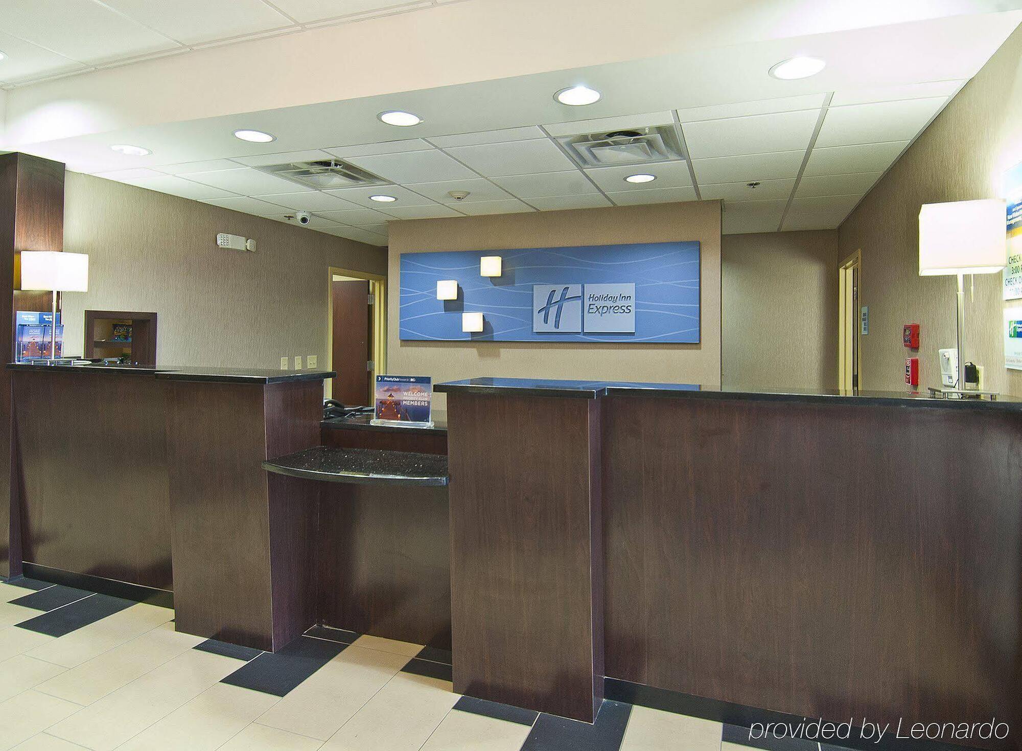 Holiday Inn Express & Suites Jackson/Pearl International Airport מראה חיצוני תמונה